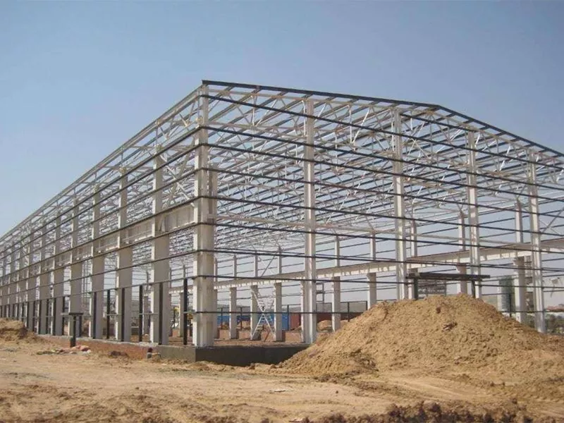چه چیزی ساختمان های کارخانه فولاد را به بهترین راه حل برای توسعه صنعتی تبدیل می کند؟